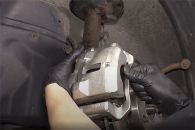 How to Replace Steering Knuckle: step 3