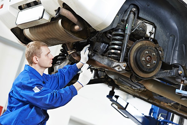 Maintenance bushing