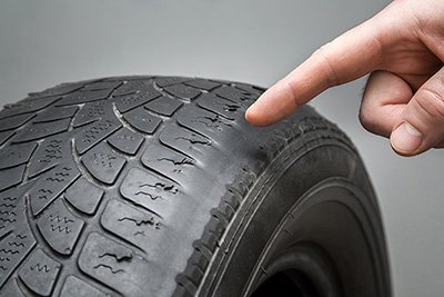 ball joint tire wear patterns on a vehicle