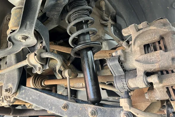 Diagnosing shock absorbers before replacement