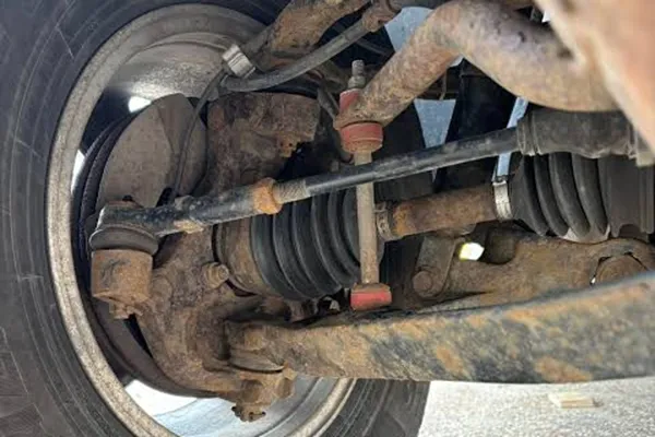 can upper and lower ball joints be interchanged fitment check