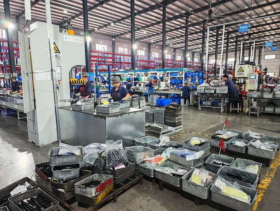 Final shipment inspection for packaged automotive spare parts