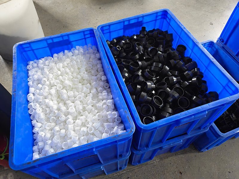 POM bushing production by injection molding and precision machining